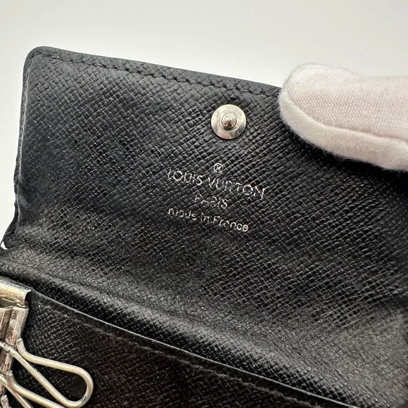 Louis Vuitton compact key and Card holder